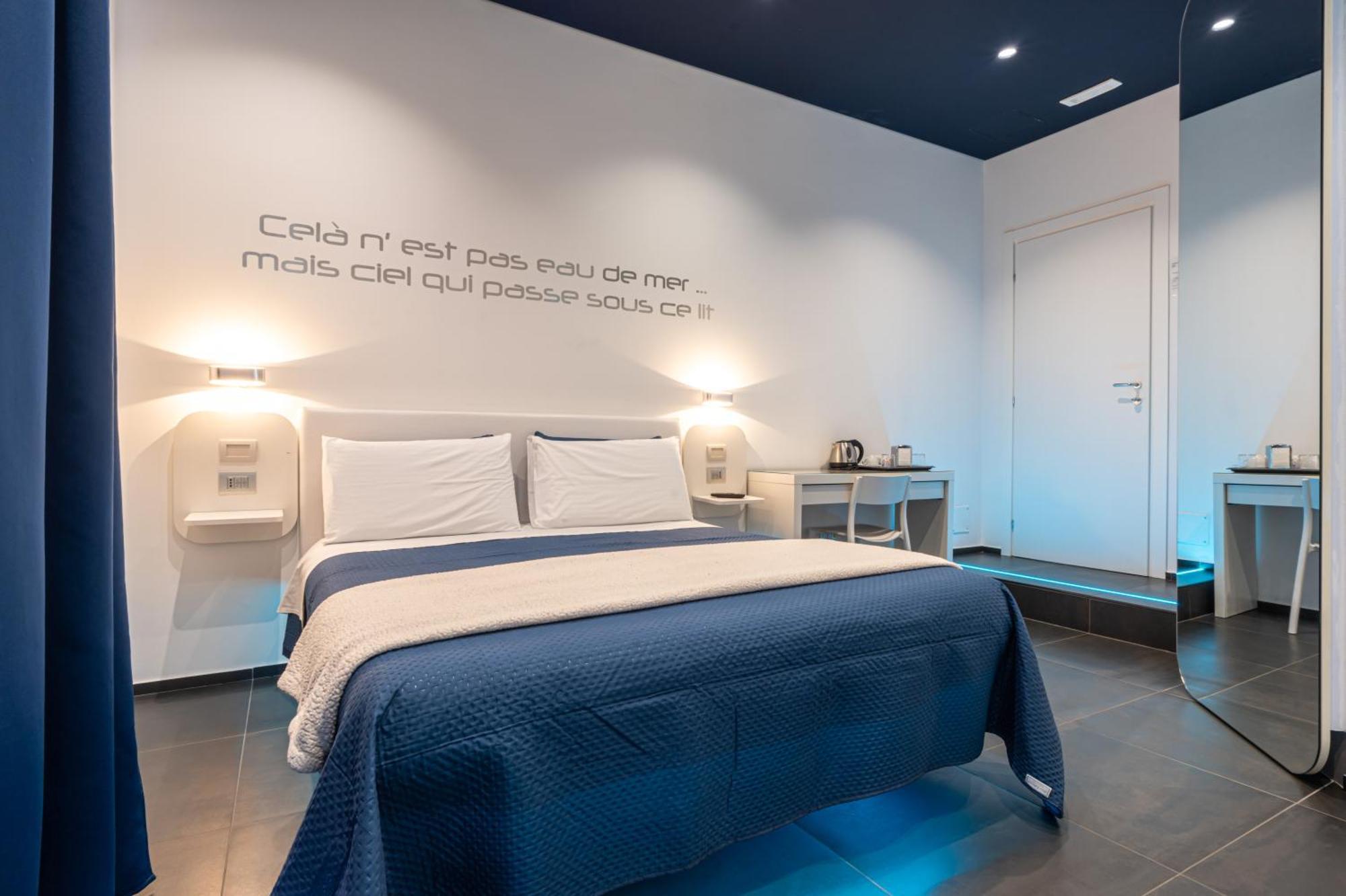 Skyhouse Beverello เนเปิลส์ ภายนอก รูปภาพ