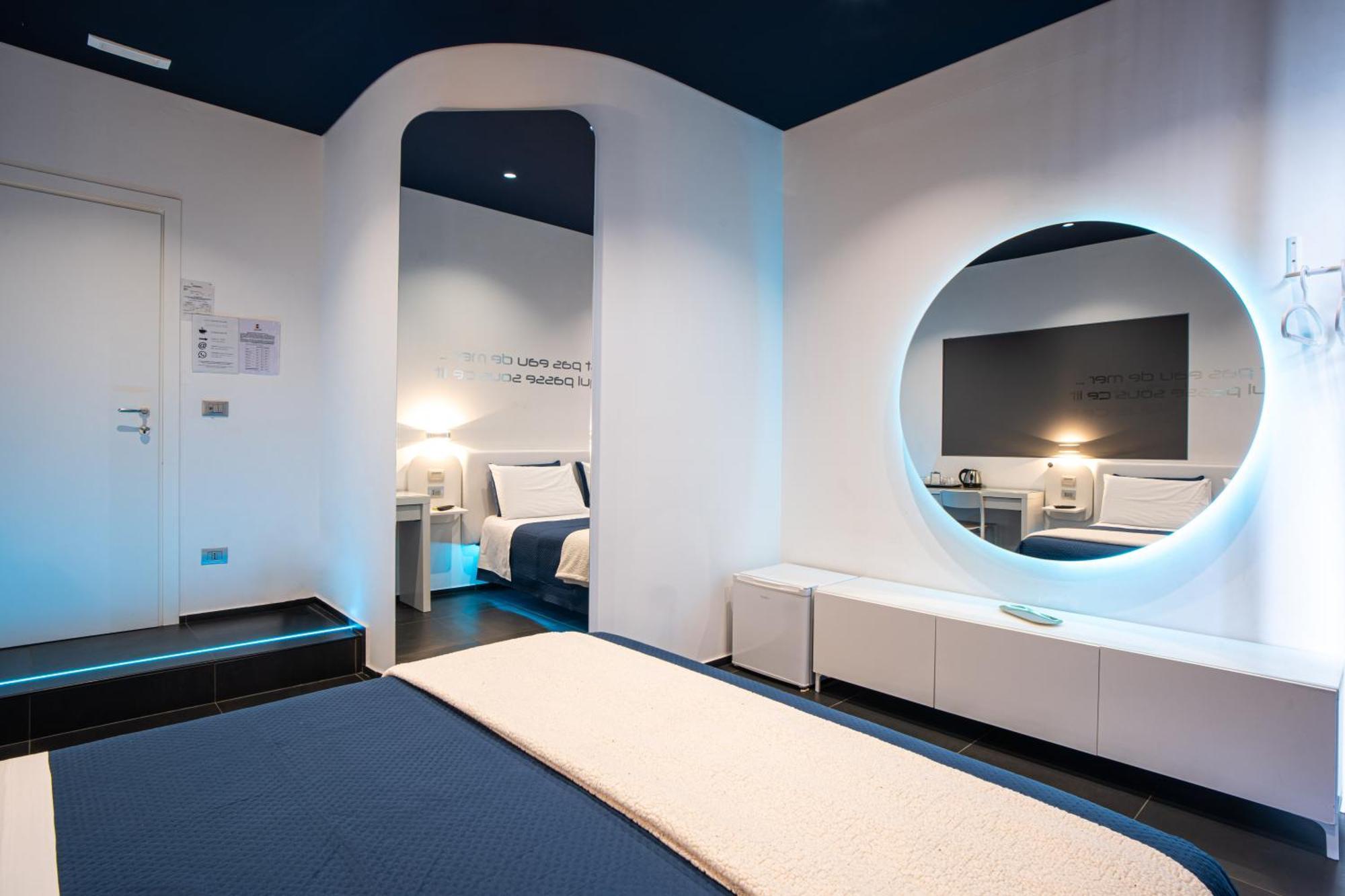 Skyhouse Beverello เนเปิลส์ ภายนอก รูปภาพ
